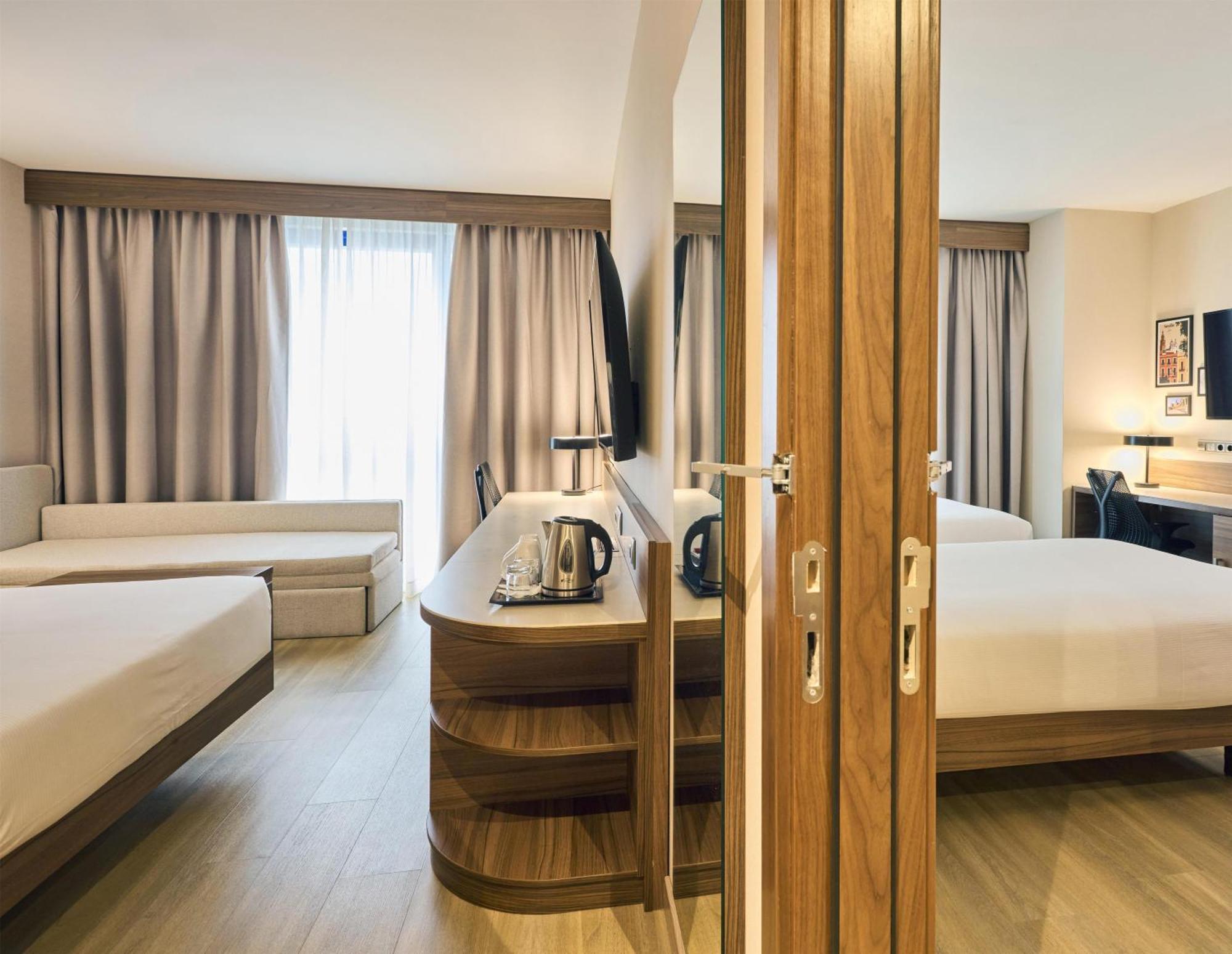 Hilton Garden Inn Sevilla — Photos 2